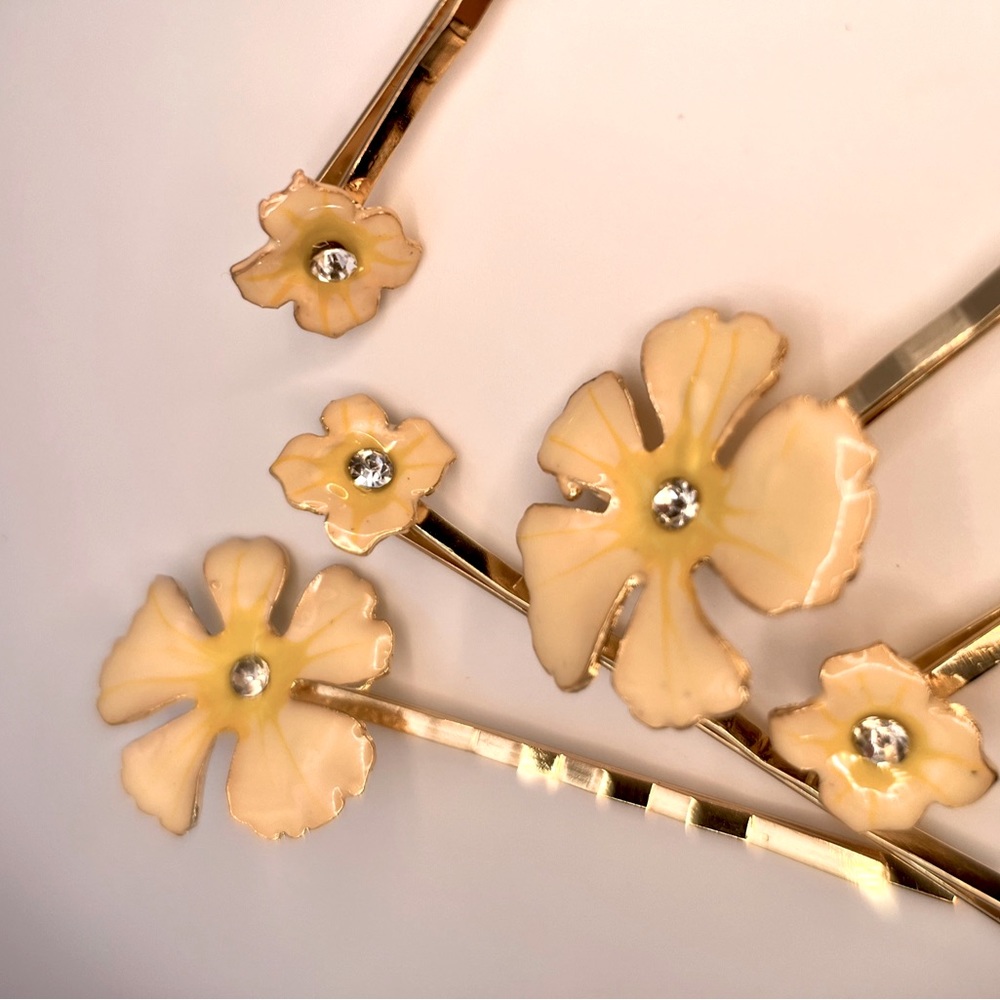 🌸Anthro Posie Pins🌸 - Picture 5 of 6